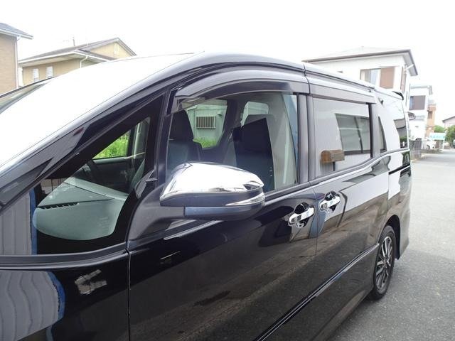 
								2015 TOYOTA VOXY ZS full									