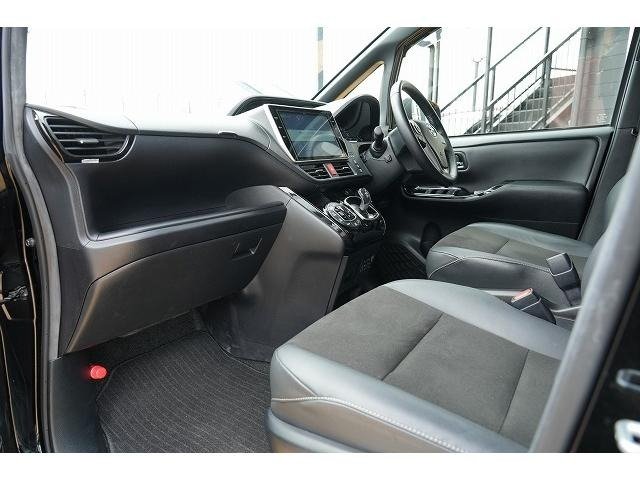 
								2020 TOYOTA NOAH HYBRID SI WxB II full									