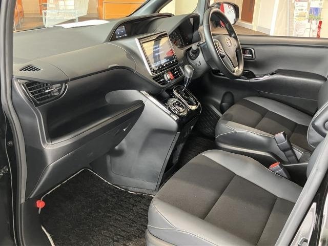 
								2019 TOYOTA NOAH SI WxB II full									