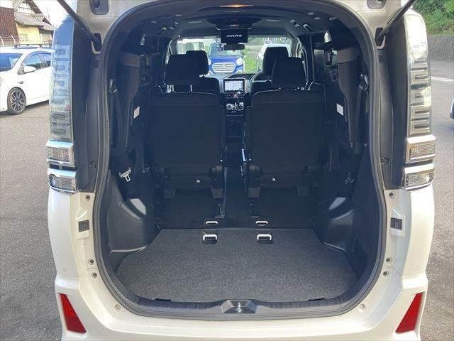
								2019 TOYOTA VOXY ZS KIRAMEKI II full									