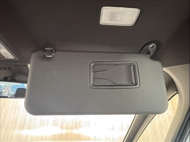 
								2022 TOYOTA NOAH HYBRID S-Z full									