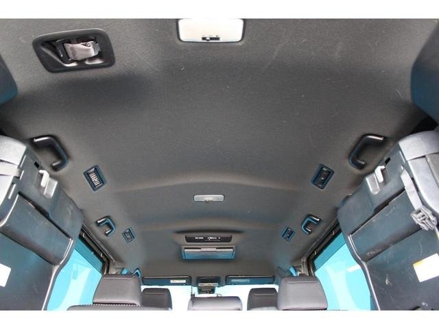 
								2017 TOYOTA NOAH SI full									