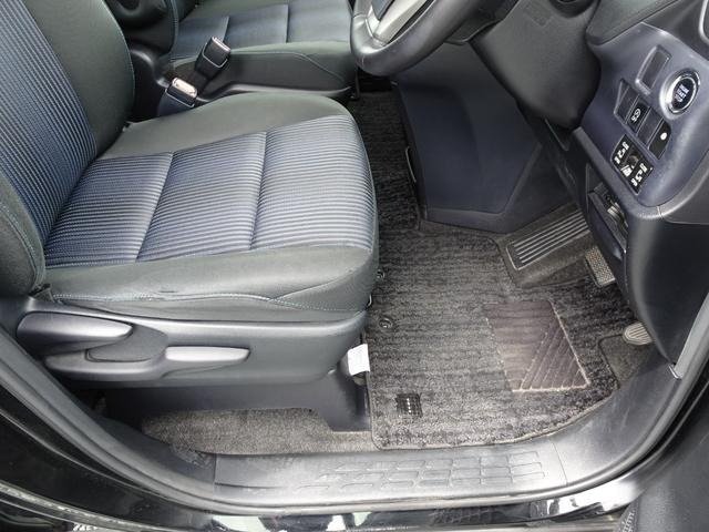 
								2015 TOYOTA VOXY ZS full									