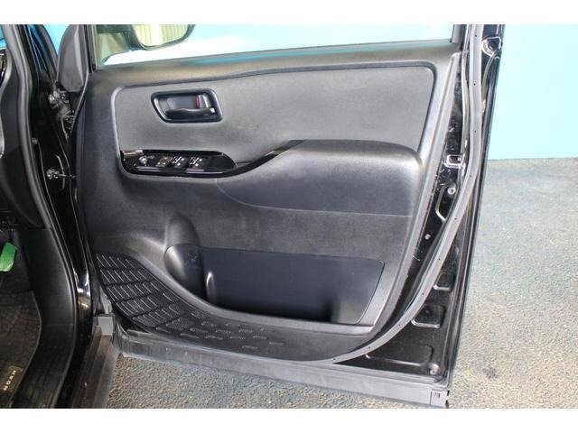 
								2017 TOYOTA NOAH SI full									