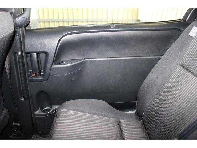
								2017 TOYOTA NOAH SI full									