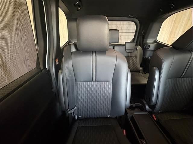 
								2022 TOYOTA NOAH HYBRID S-Z full									