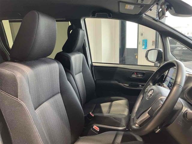 
								2018 TOYOTA VOXY ZS KIRAMEKI full									