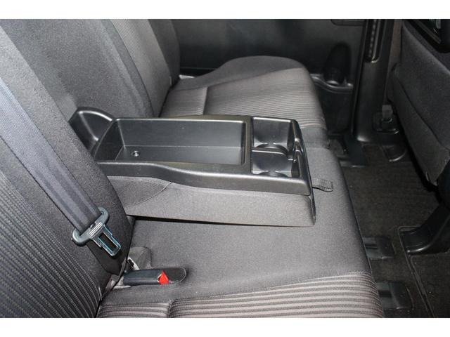 
								2017 TOYOTA NOAH SI full									