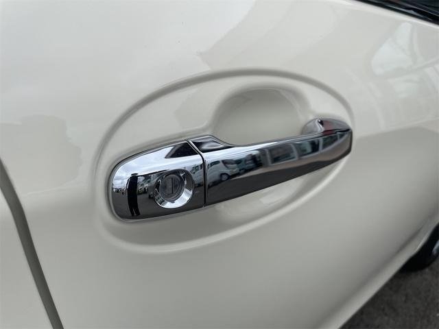 
								2015 TOYOTA VITZ JEWELA full									