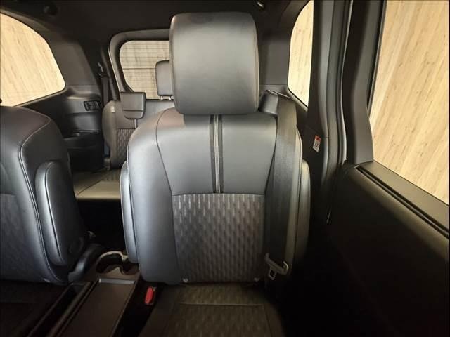 
								2022 TOYOTA NOAH HYBRID S-Z full									