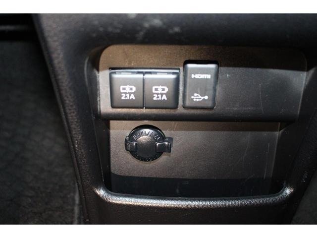 
								2017 TOYOTA NOAH SI full									