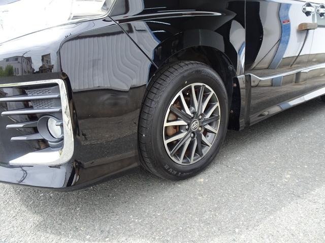 
								2015 TOYOTA VOXY ZS full									