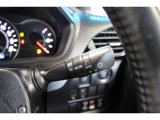 
								2017 TOYOTA NOAH SI full									