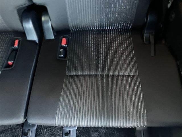 
								2019 TOYOTA VOXY ZS KIRAMEKI II full									