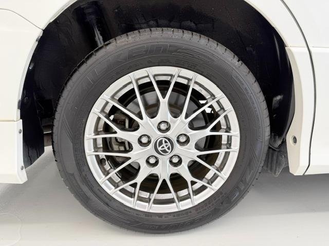 
								2021 TOYOTA VOXY HYBRID ZS KIRAMEKI III full									