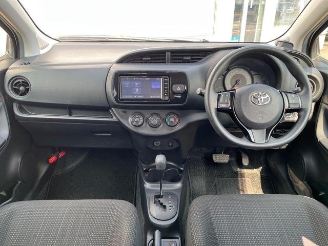 
								2017 TOYOTA VITZ F full									