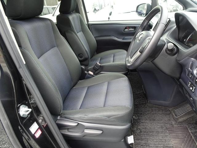 
								2015 TOYOTA VOXY ZS full									