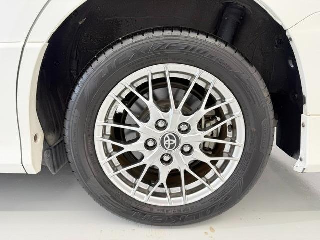 
								2021 TOYOTA VOXY HYBRID ZS KIRAMEKI III full									