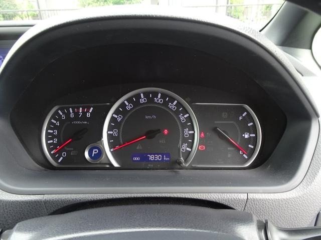 
								2015 TOYOTA VOXY ZS full									