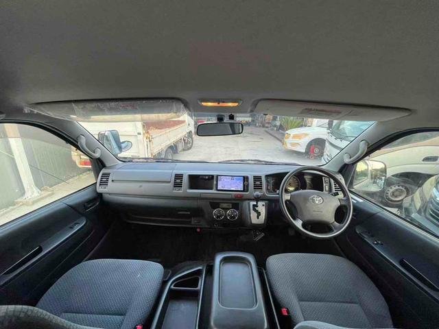 
								2012 TOYOTA HIACE COMMUTER SUPER LONG GL TURBO full									