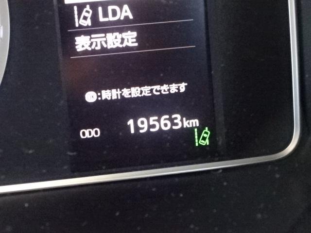 
								2021 TOYOTA HIACE COMMUTER GL full									