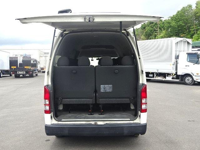 
								2015 TOYOTA HIACE COMMUTER full									