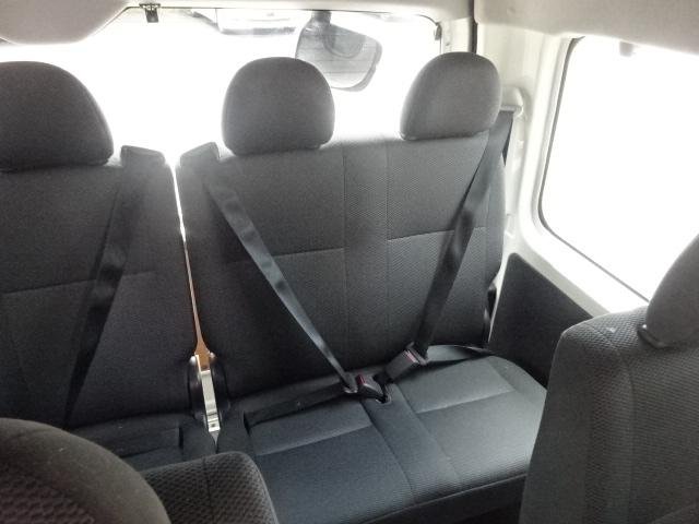 
								2015 TOYOTA HIACE COMMUTER full									