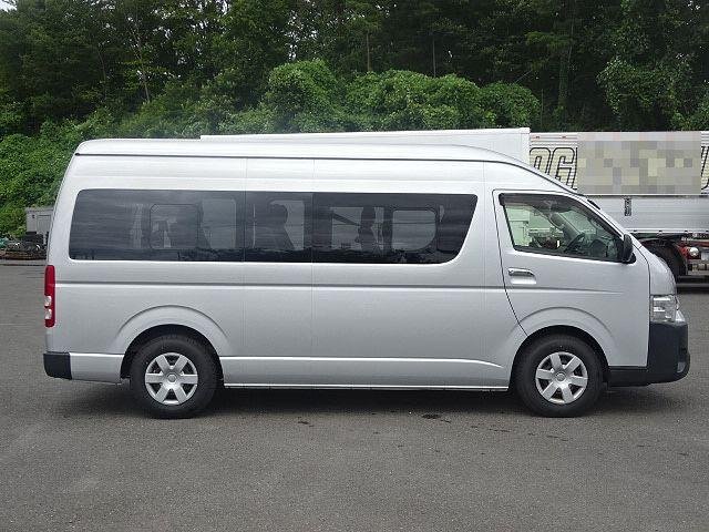 
								2020 TOYOTA HIACE COMMUTER SUPER LONG GL full									