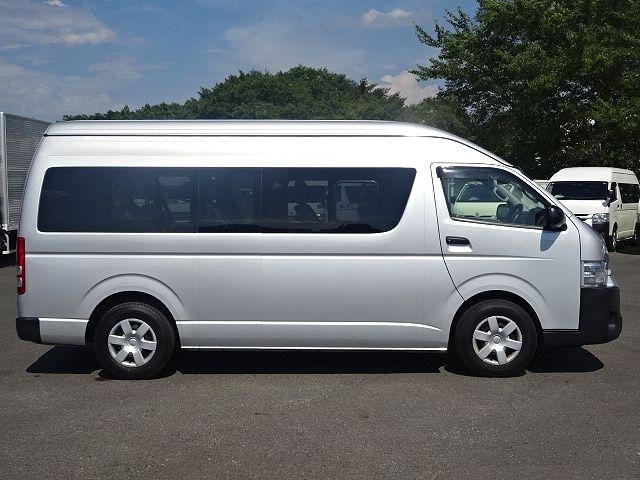 
								2019 TOYOTA HIACE COMMUTER SUPER LONG GL full									