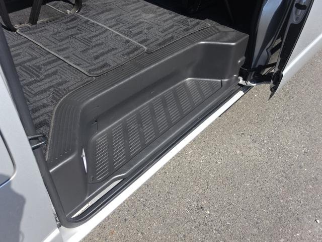 
								2019 TOYOTA HIACE COMMUTER SUPER LONG GL full									