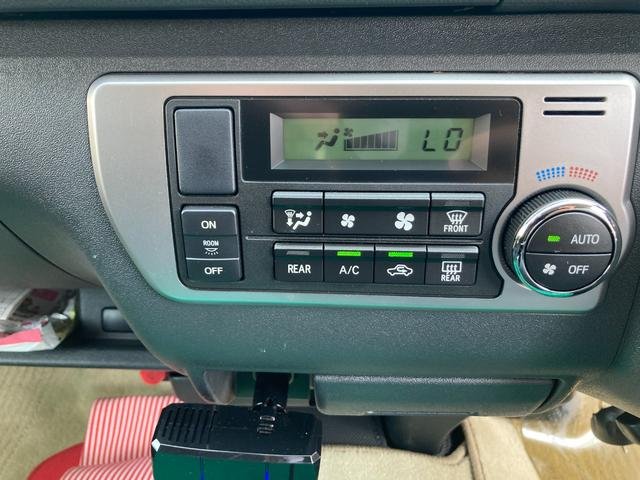 
								2014 TOYOTA HIACE COMMUTER SUPER LONG GL TURBO full									
