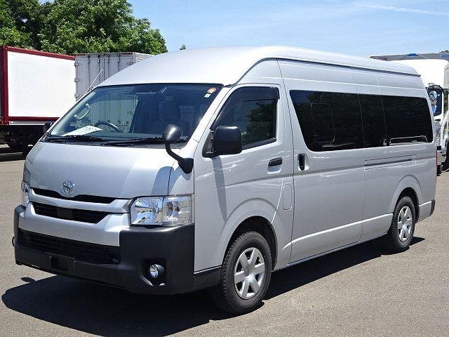 
								2021 TOYOTA HIACE COMMUTER GL full									