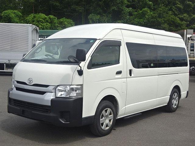 
								2015 TOYOTA HIACE COMMUTER full									