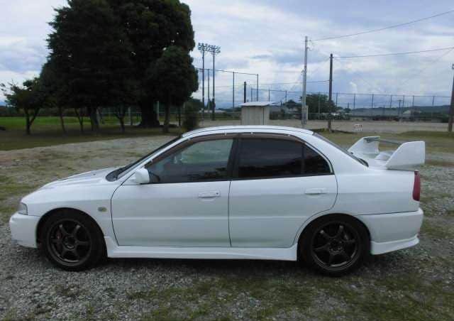 
								1996 MITSUBISHI LANCER EVOLUTION full									