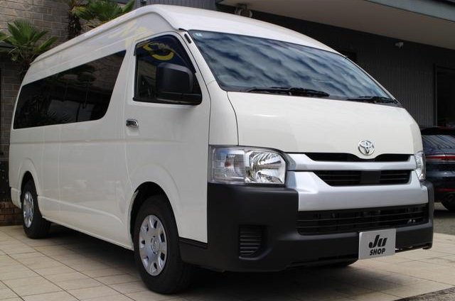 2026 TOYOTA HIACE COMMUTER SUPER LONG GL