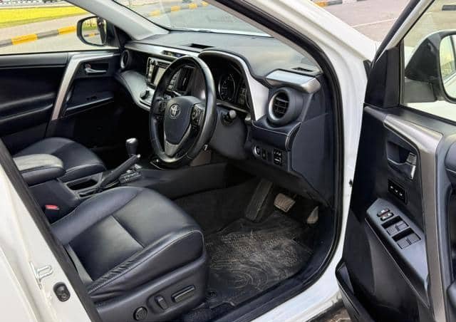 
								2018 TOYOTA RAV4 full									