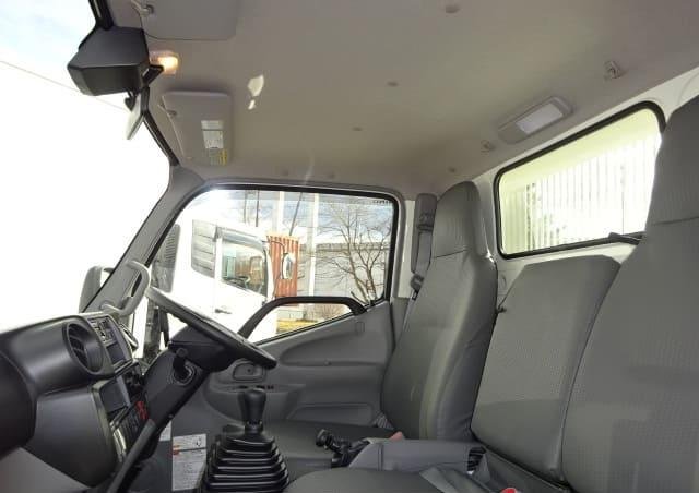 
								2018 HINO DUTRO DUMP TRUCK full									